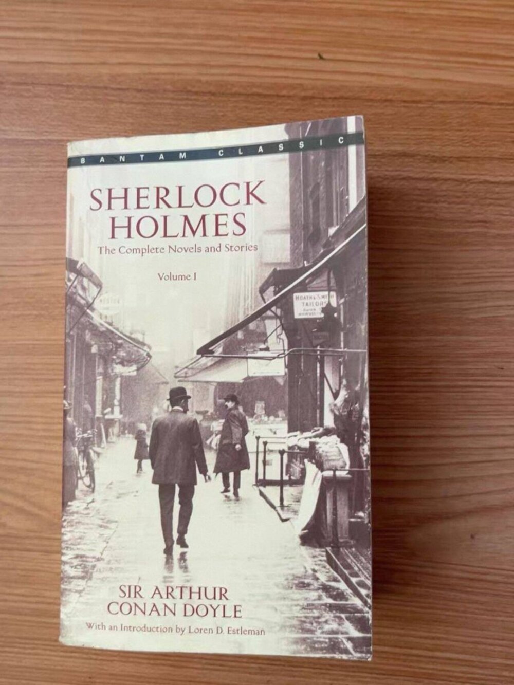 Sherlock Holmes Complete Novels & Stories Vol. 1